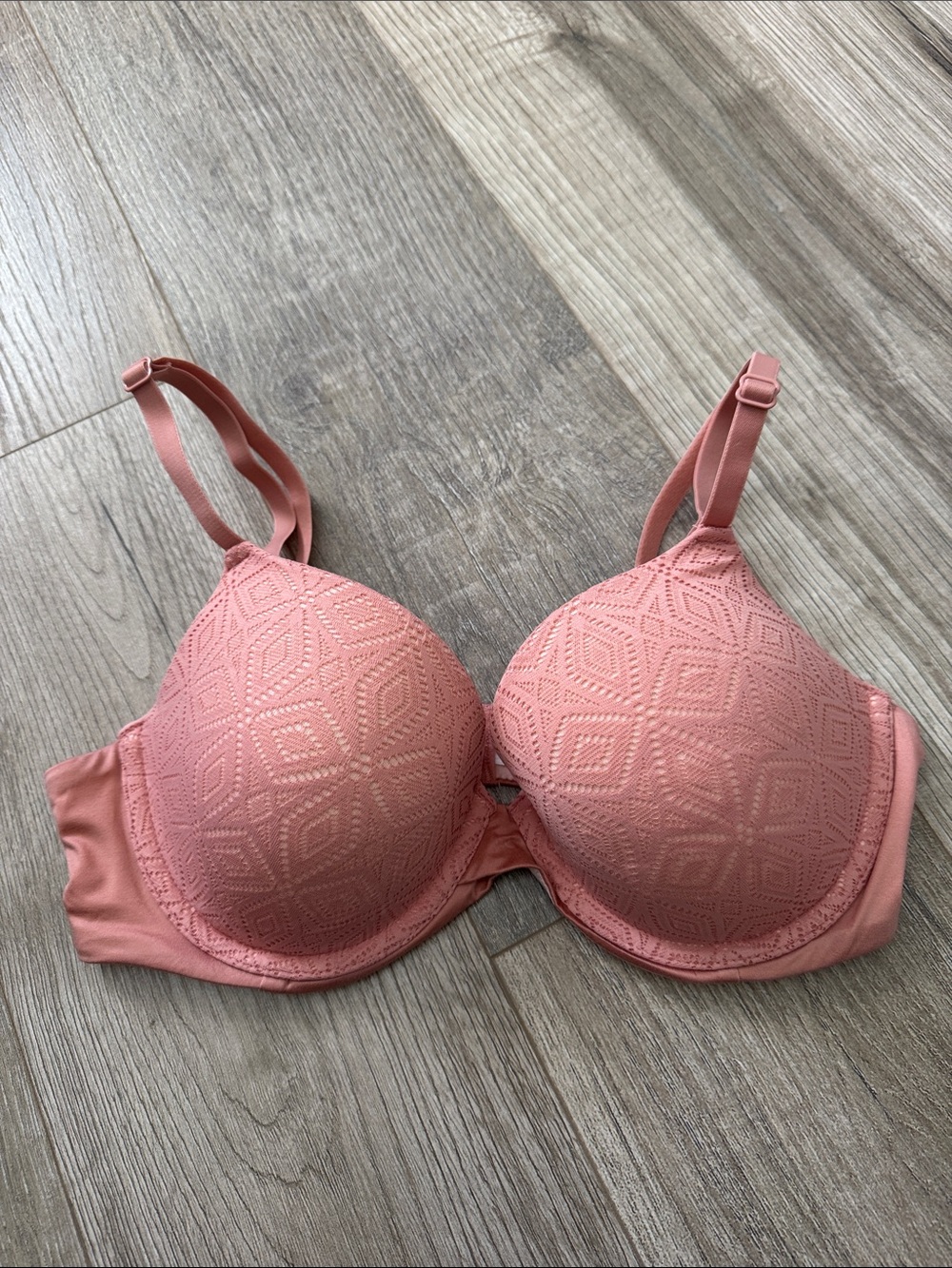 Auden New Without Tag Pink Lace-Texture T-Shirt Bra - Women's Intimates Size 34B